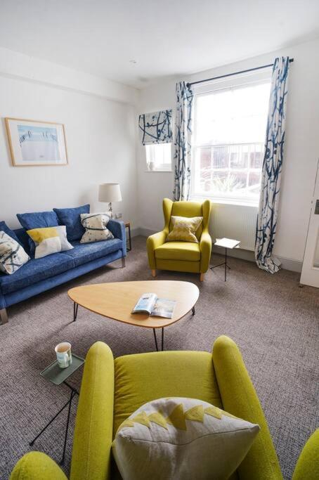 Paskins, Cowes - Sleeps 4 - 2 Bed - 2 Bath - Central Location Eksteriør bilde